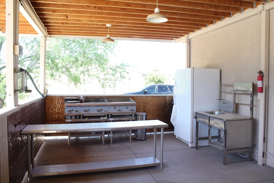 Outdoor Kitchen