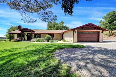 Horse Property Estate on 20+ Acres in Northern California - image 2