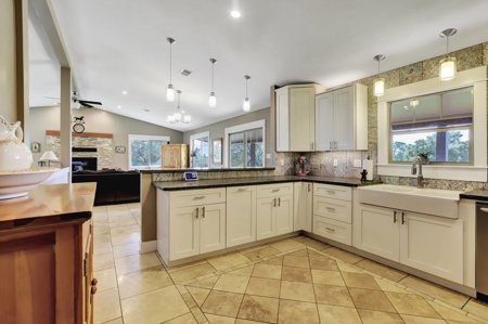 Horse Property Estate on 20+ Acres in Northern California - image 9