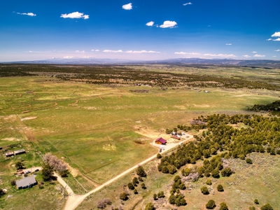 Beautiful equestrian property in Norwood, Colorado - image 8