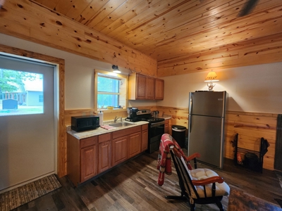 Cedar Lake Cabin - Adjoining National Forest - image 15