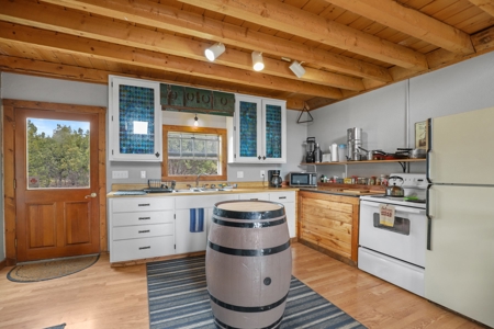 Private Log Cabin With Acreage For Sale in Mancos, CO! - image 14