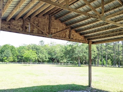 Home For Sale In Wellborn Florida - image 31