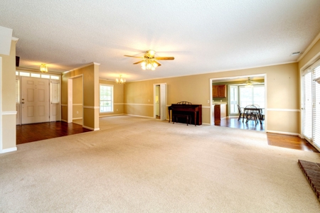 Beautiful River Oaks Home For Sale in Searcy, Arkansas - image 7