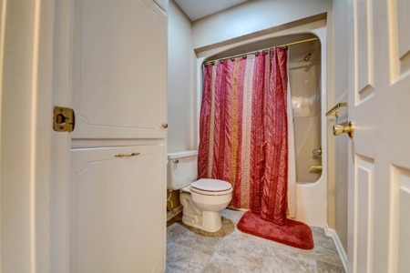 Beautiful River Oaks Home For Sale in Searcy, Arkansas - image 41