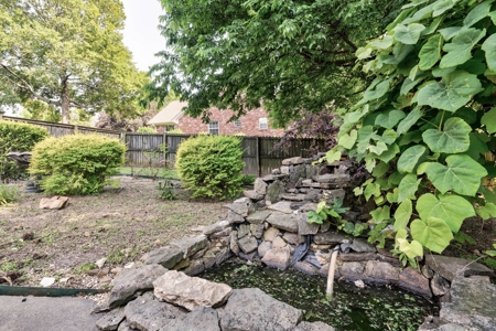 Beautiful River Oaks Home For Sale in Searcy, Arkansas - image 49