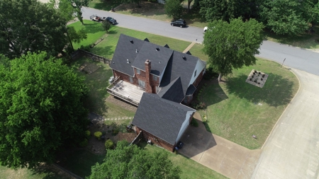Beautiful River Oaks Home For Sale in Searcy, Arkansas - image 4