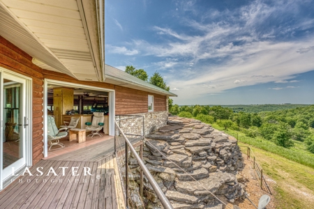 1634 Acre Ranch Retreat Mountain Views For Sale in Harrison - image 25