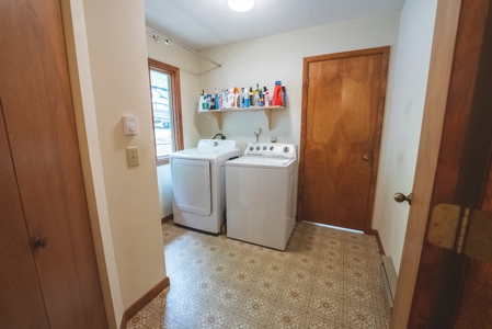 Mountain Chalet for Sale at Auction in Seven Devils NC - image 15
