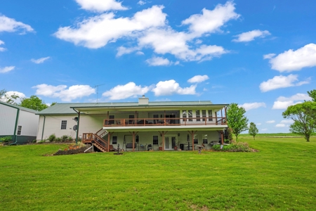 Country Home & Acreage On Blacktop  For Sale - image 47