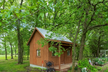 Country Home & Acreage On Blacktop  For Sale - image 46