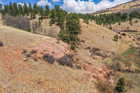 Beautiful Majestic Properties with Breathtaking Scenic Views - image 18