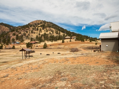 Beautiful Majestic Properties with Breathtaking Scenic Views - image 34