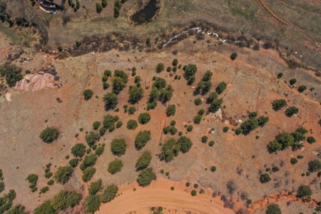 Beautiful Majestic Properties with Breathtaking Scenic Views - image 7