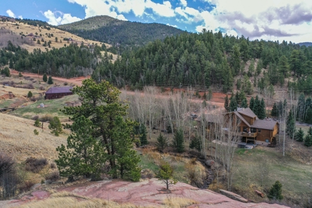 Beautiful Majestic Properties with Breathtaking Scenic Views - image 10