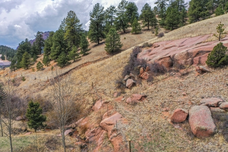 Beautiful Majestic Properties with Breathtaking Scenic Views - image 25