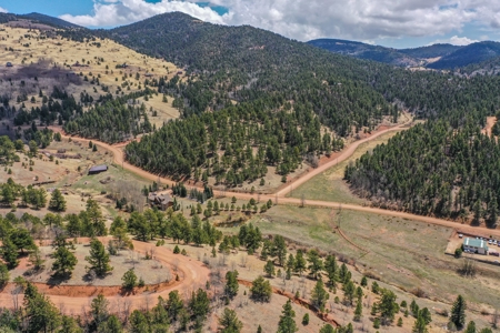 Beautiful Majestic Properties with Breathtaking Scenic Views - image 6