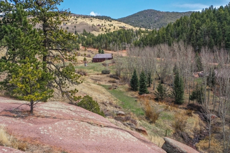 Beautiful Majestic Properties with Breathtaking Scenic Views - image 22