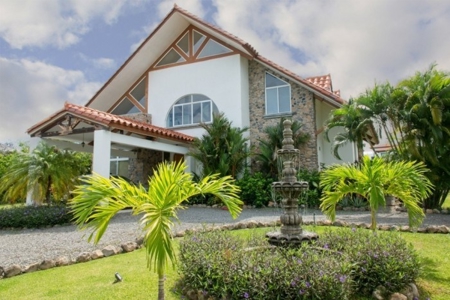 Luxury beach home in Punta Barco with a pool and ocean views - image 23