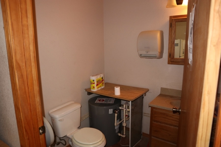 Commercial Building & Land With Us Hwy Frontage For Sale - image 15