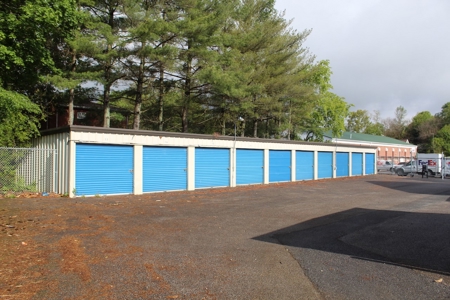 ** PENDING ** Storage Unit Complex for Auction - image 19