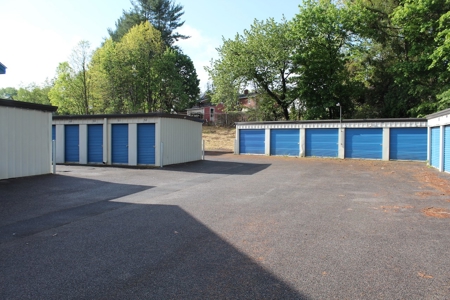 ** PENDING ** Storage Unit Complex for Auction - image 13