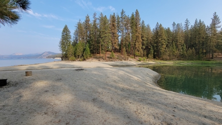 Beach Access with 2 Buildable Lake Roosevelt View Lots! - image 7