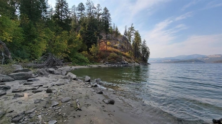 Beach Access with 2 Buildable Lake Roosevelt View Lots! - image 27