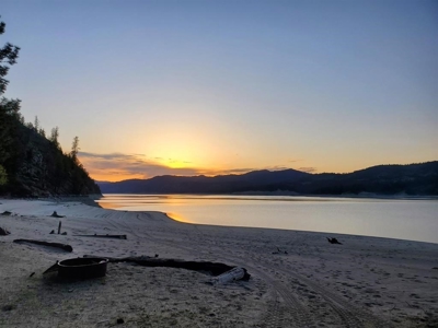 Beach Access with 2 Buildable Lake Roosevelt View Lots! - image 30
