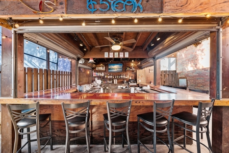 Don't Miss This Opportunity - Restaurant And Business! - image 5