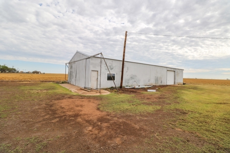 Quiet Country Living In Floydada, Tx - image 30