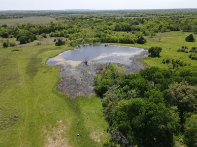 Texas fishing property for sale in Navarro County, Texas - image 11