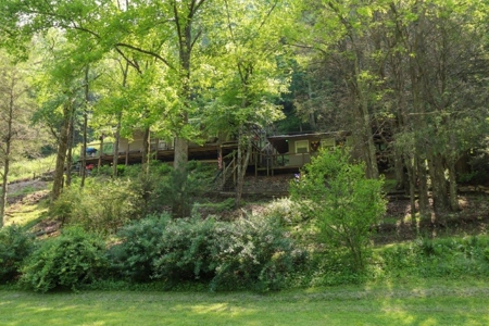 Sweet Cottage with Creek Frontage for Sale in Dugspur VA! - image 38