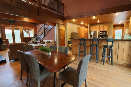 Mountain Log Home with Barn, Exceptional Mule Deer Hunting - image 3