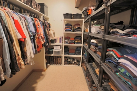 Mountain Log Home with Barn, Exceptional Mule Deer Hunting - image 26