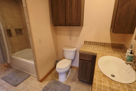 Mountain Log Home with Barn, Exceptional Mule Deer Hunting - image 11