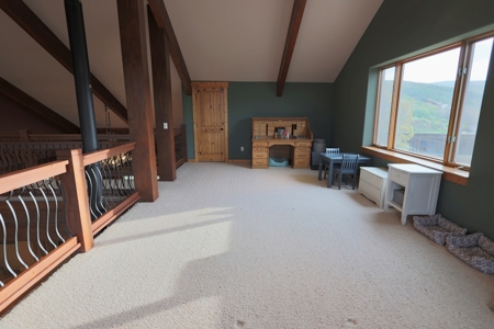 Mountain Log Home with Barn, Exceptional Mule Deer Hunting - image 16