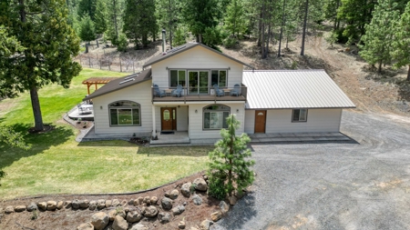 Southern Oregon Timbered Country Home w/possible owner carry - image 2