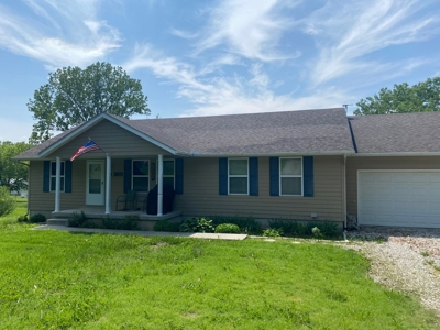 Mound City KS Home For Sale - image 1