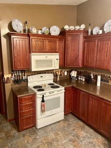 Mound City KS Home For Sale - image 3