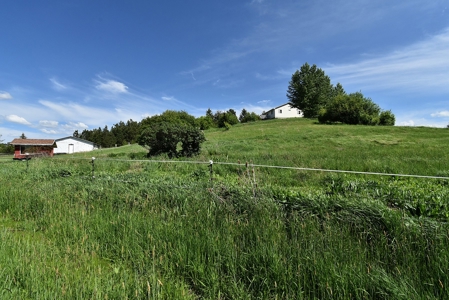 Small Farm Set-Up Just Outside Of City Limits Moscow, ID! - image 20