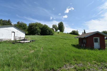 Small Farm Set-Up Just Outside Of City Limits Moscow, ID! - image 17