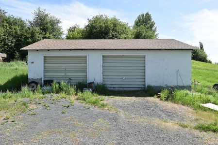 Small Farm Set-Up Just Outside Of City Limits Moscow, ID! - image 16