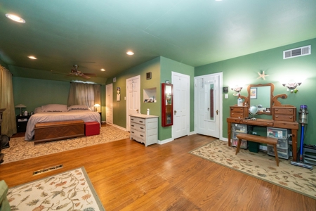 Historic Home with Large Lot in Longview, Texas - image 14