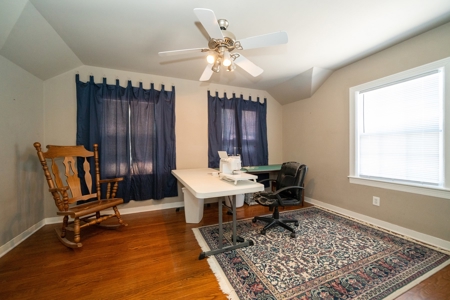 Historic Home with Large Lot in Longview, Texas - image 17