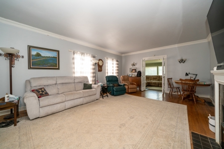 Historic Home with Large Lot in Longview, Texas - image 4