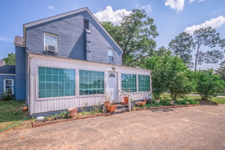 Historic Home with Large Lot in Longview, Texas - image 24