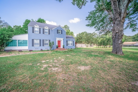 Historic Home with Large Lot in Longview, Texas - image 22