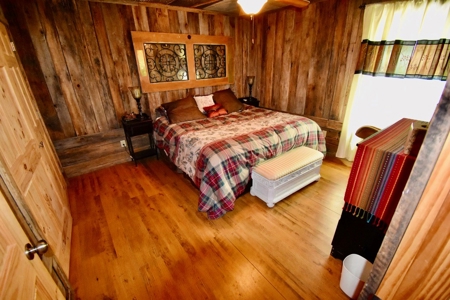 Wonderful Lake House on Nolin River Lake - image 12