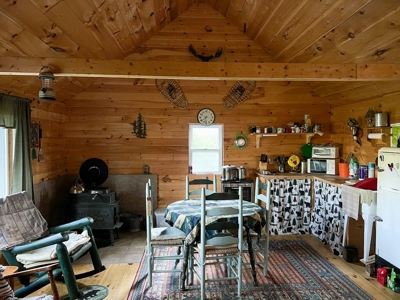 Island Lakefront Camp - image 10